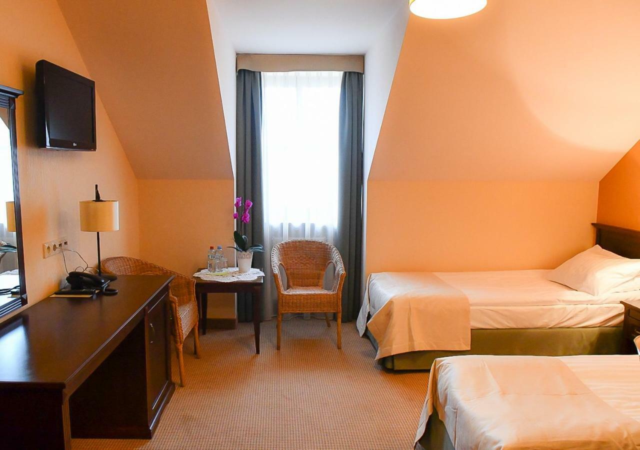 Hotel Nowodwory Ciechanowiec Eksteriør bilde