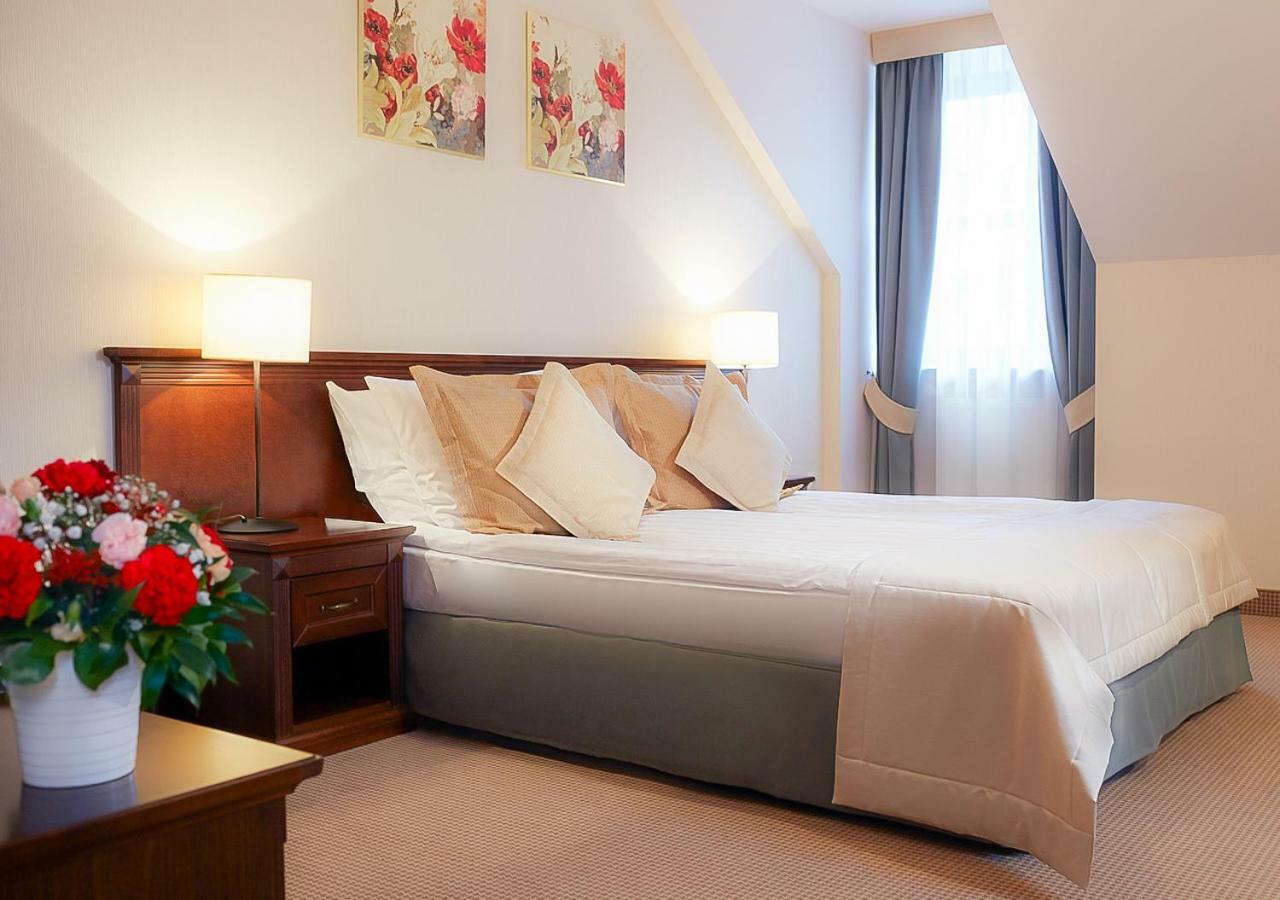Hotel Nowodwory Ciechanowiec Eksteriør bilde