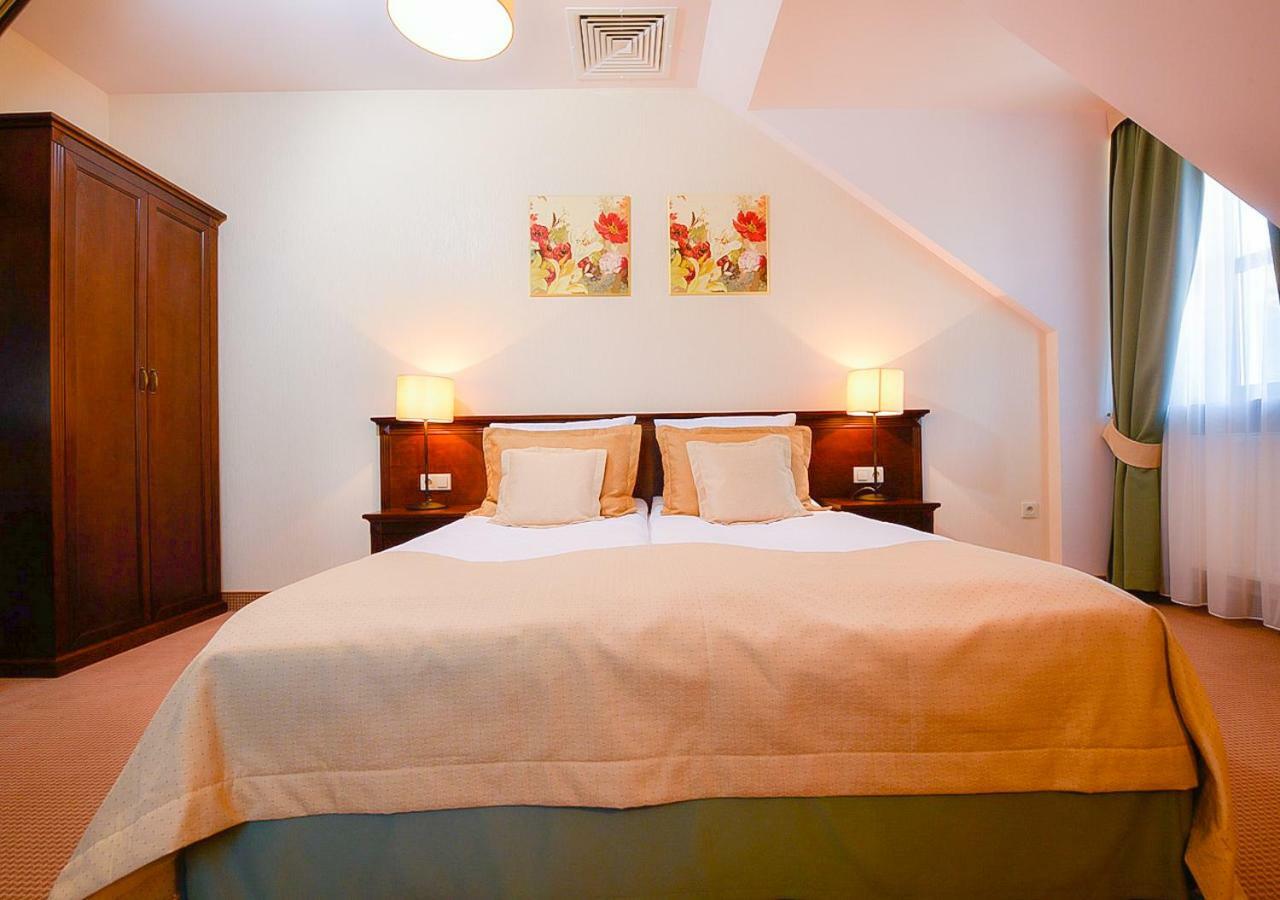 Hotel Nowodwory Ciechanowiec Eksteriør bilde