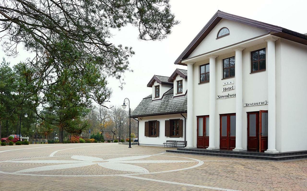 Hotel Nowodwory Ciechanowiec Eksteriør bilde